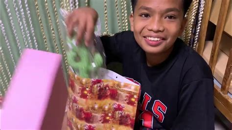 pinaflixtv.com|Gift ni Ninong Unboxing.